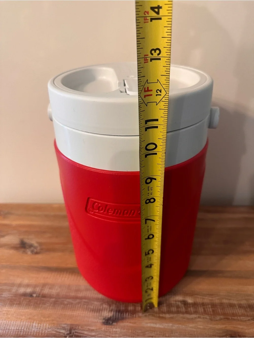 Vintage Coleman 6001 Red White 1 Gallon Water Jug Cooler Made in USA